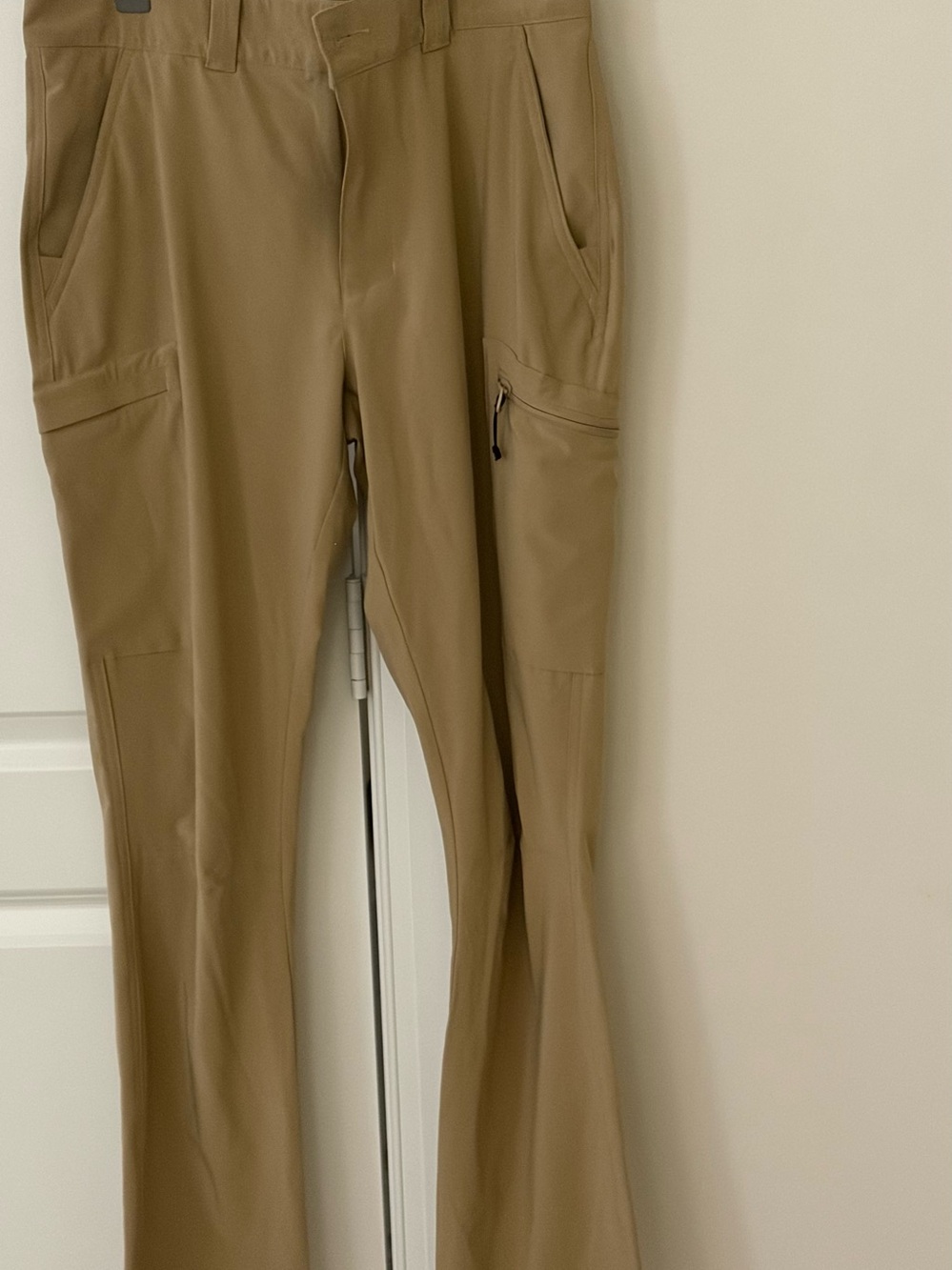 Men's Performance Stretch Cargo Pants - Tan. Waist 30x32